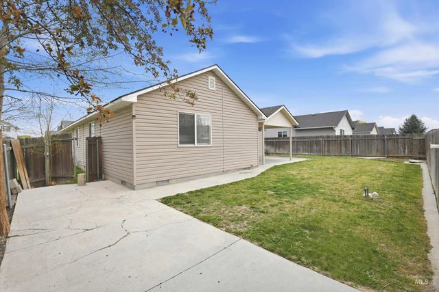 11719 W Huckleberry Dr, Nampa, ID 83651