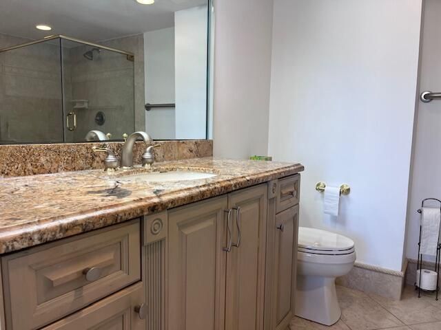 4200 N Ocean Drive 2-405, Singer Island, FL 33404
