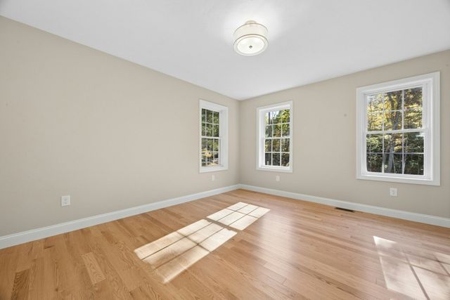 37 Martin, Douglas, MA 01516