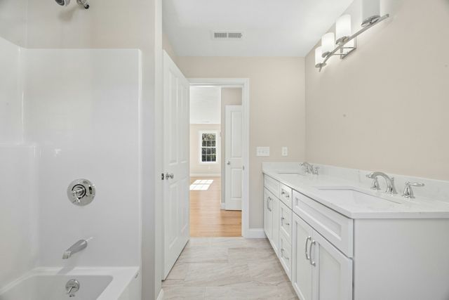 37 Martin, Douglas, MA 01516