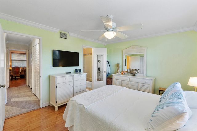 2725 NE 15th Street, Pompano Beach, FL 33062