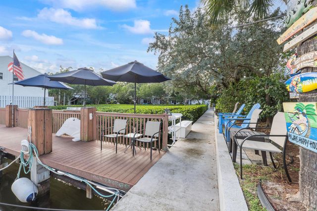 2725 NE 15th Street, Pompano Beach, FL 33062