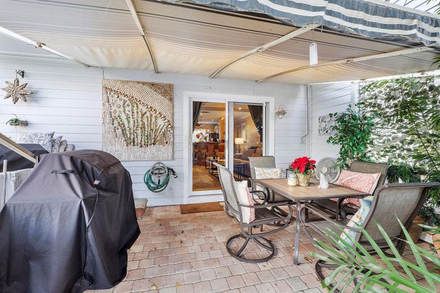 2725 NE 15th Street, Pompano Beach, FL 33062