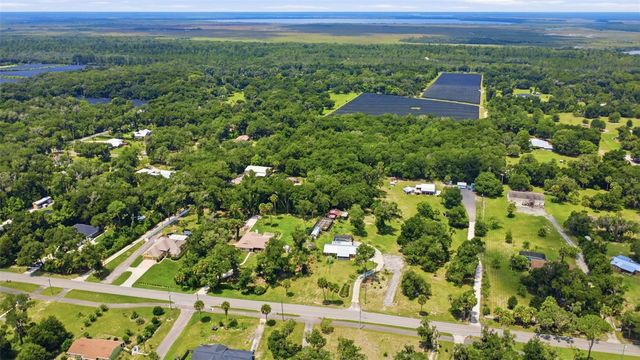 GRAND AVENUE, Deland, FL 32720