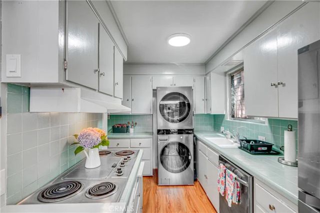 4268 Troost, Studio City, CA 91604