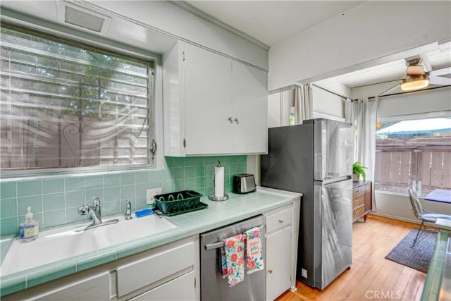 4268 Troost, Studio City, CA 91604