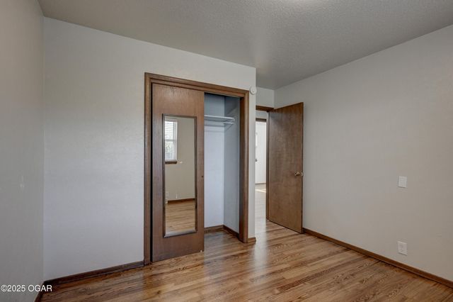 2614 S Michigan Avenue, Joplin, MO 64804