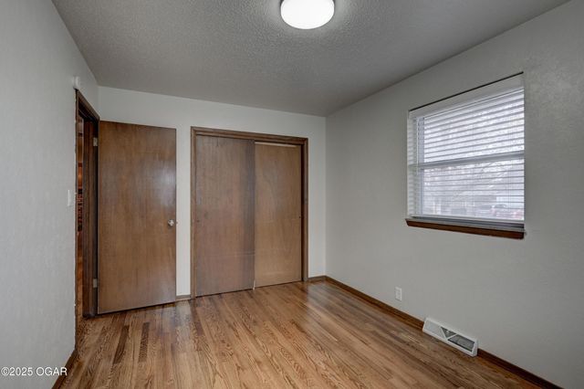 2614 S Michigan Avenue, Joplin, MO 64804