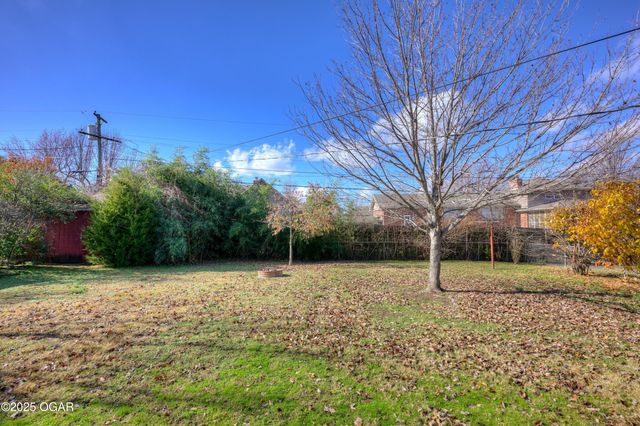 2614 S Michigan Avenue, Joplin, MO 64804