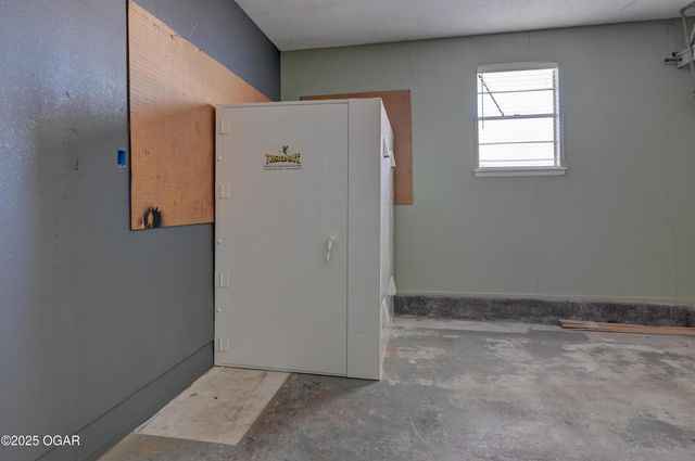 2614 S Michigan Avenue, Joplin, MO 64804