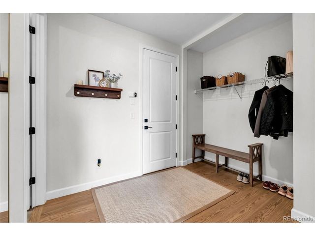 5534 Riverbend Ave, Longmont, CO 80504