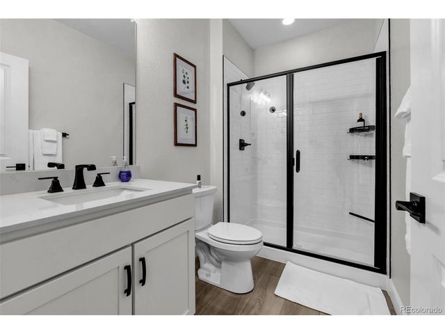5534 Riverbend Ave, Longmont, CO 80504