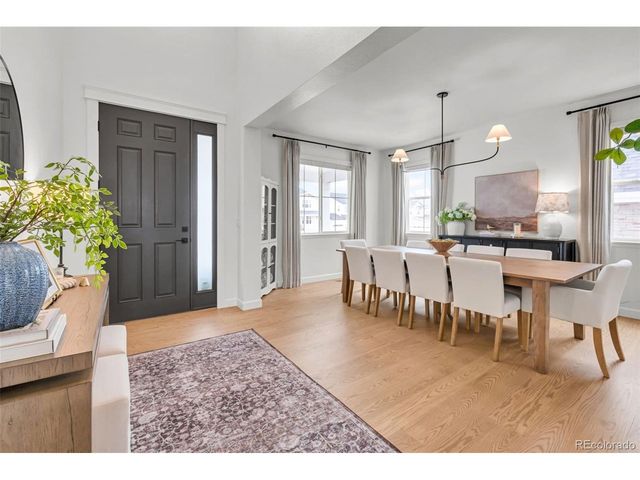 5534 Riverbend Ave, Longmont, CO 80504