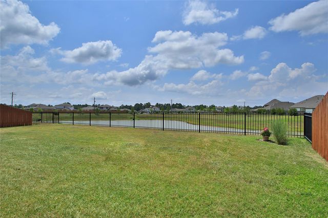 14352 W Pine Heart Drive, Conroe, TX 77302