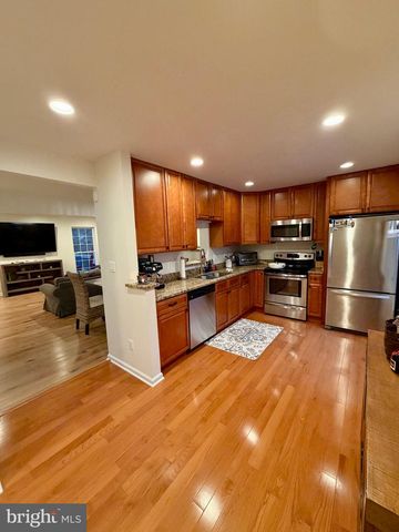 9338 GARST DR, Manassas, VA 20110