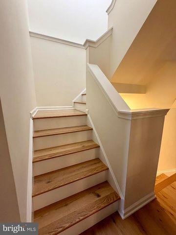 9338 GARST DR, Manassas, VA 20110