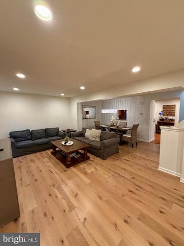 9338 GARST DR, Manassas, VA 20110