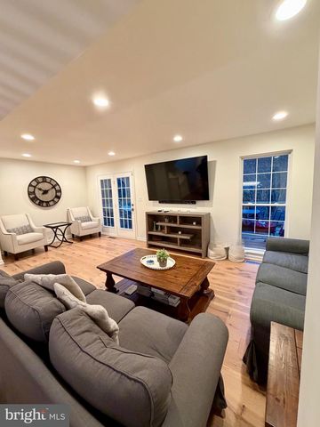 9338 GARST DR, Manassas, VA 20110