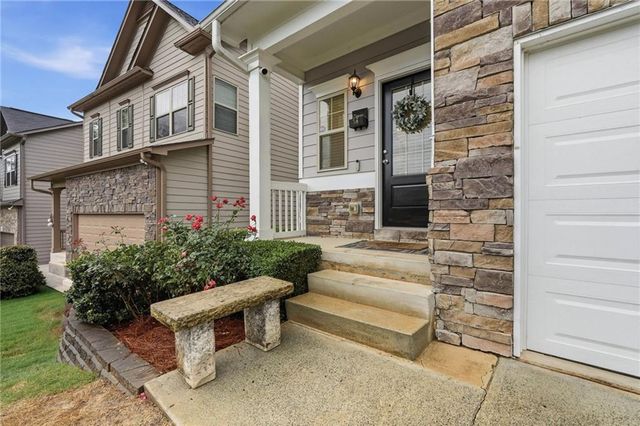 2999 Woodward Down Trail, Buford, GA 30519