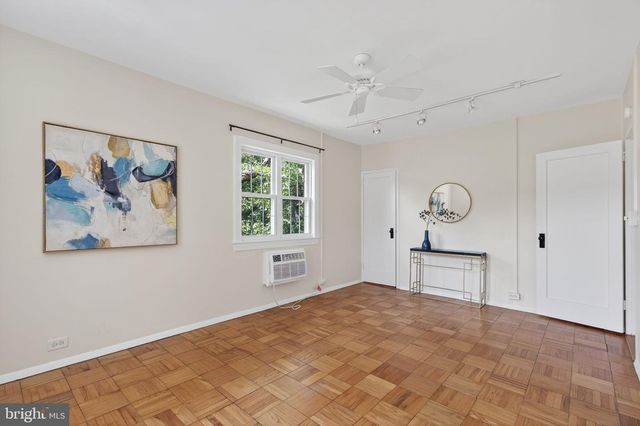 3221 VALLEY DR #712, Alexandria, VA 22302