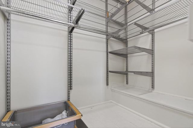 3221 VALLEY DR #712, Alexandria, VA 22302