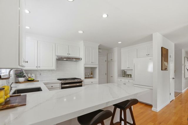 1557 Murre Lane, Sunnyvale, CA 94087