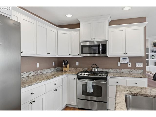 1233 Sw COAST Ave, Lincoln City, OR 97367