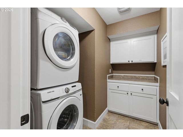 1233 Sw COAST Ave, Lincoln City, OR 97367