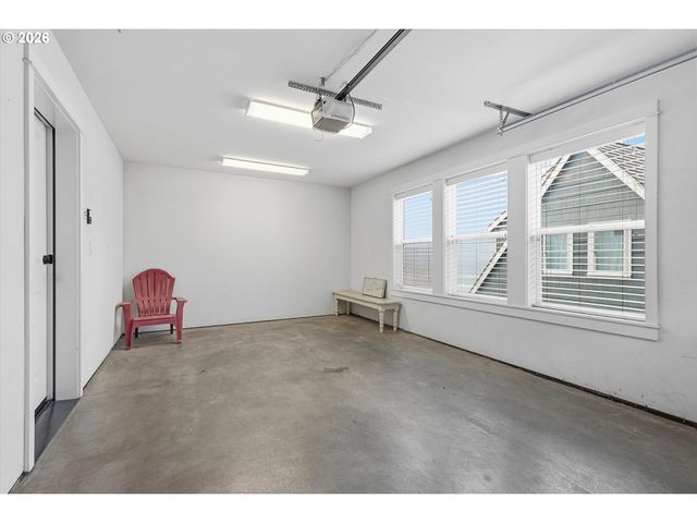 1233 Sw COAST Ave, Lincoln City, OR 97367