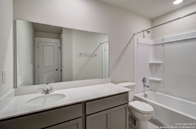 11164 Gaillardia Valley, Converse, TX 78109