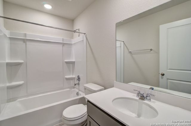 11164 Gaillardia Valley, Converse, TX 78109