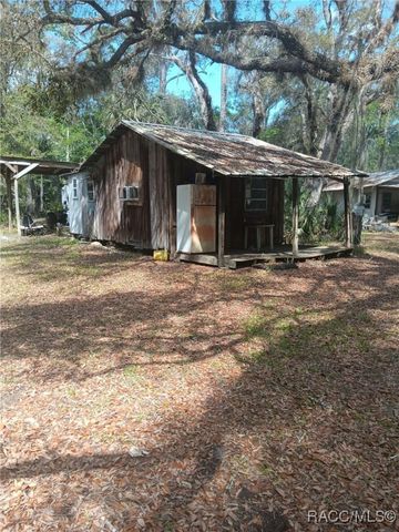 3250 SE Robinson Road, Inglis, FL 34449