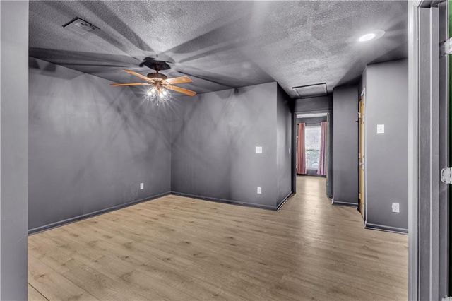 8154 N Drury Avenue, Kansas City, MO 64119