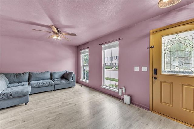 8154 N Drury Avenue, Kansas City, MO 64119