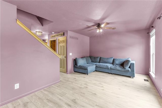 8154 N Drury Avenue, Kansas City, MO 64119