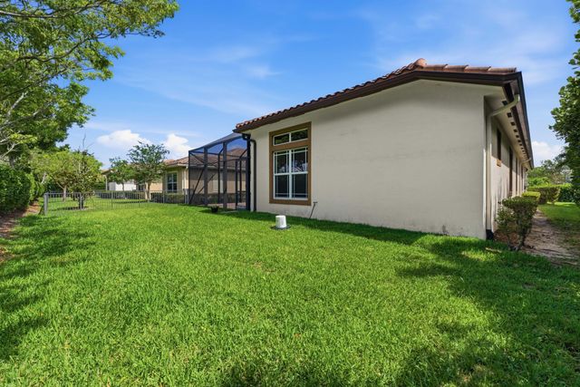 9871 Lakeview Lane, Parkland, FL 33076