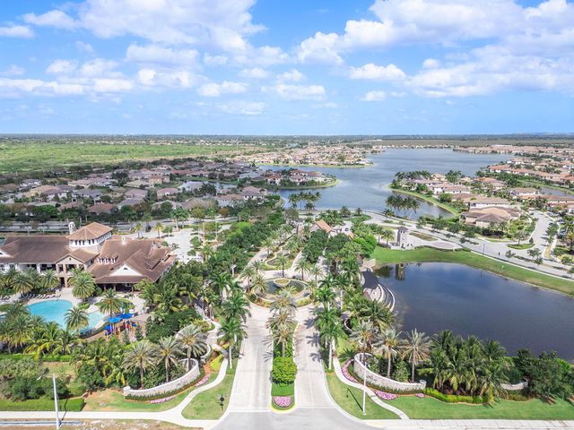 9871 Lakeview Lane, Parkland, FL 33076
