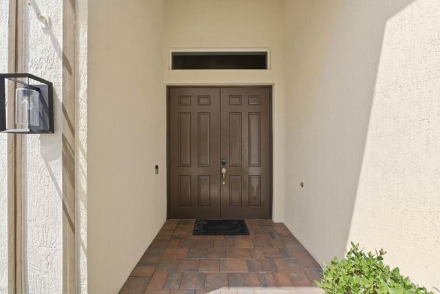 9871 Lakeview Lane, Parkland, FL 33076