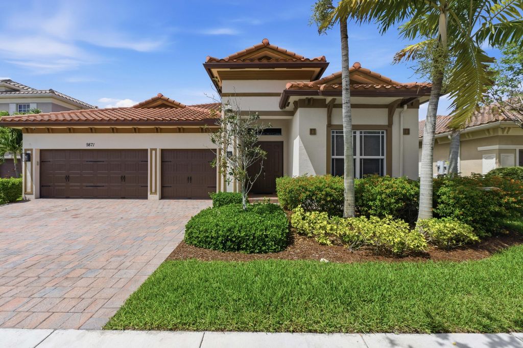 9871 Lakeview Lane, Parkland, FL 33076