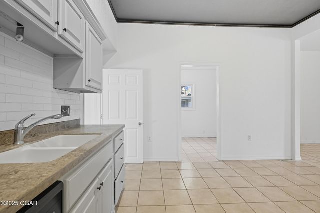 2118 S Wall Avenue, Joplin, MO 64804