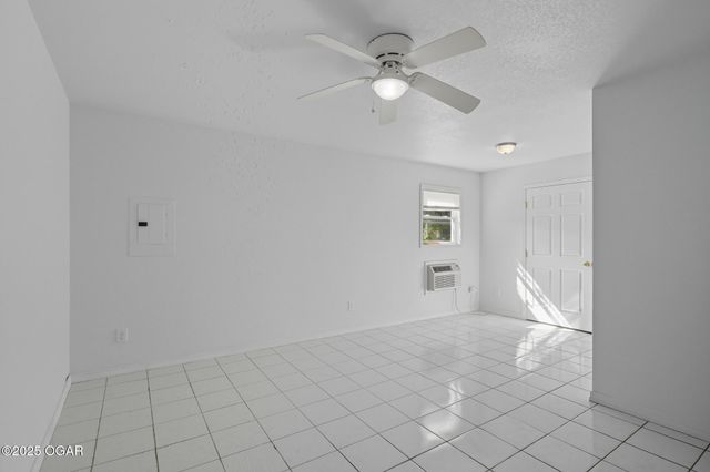 2118 S Wall Avenue, Joplin, MO 64804