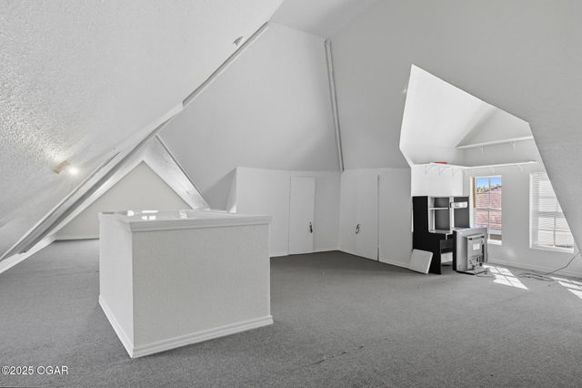 2118 S Wall Avenue, Joplin, MO 64804