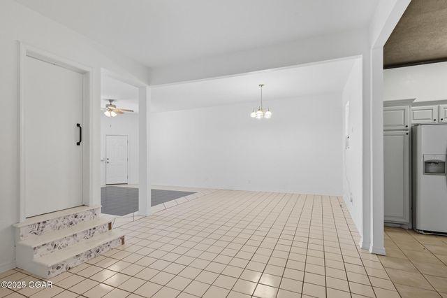 2118 S Wall Avenue, Joplin, MO 64804