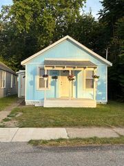 2203 Larue Street, Muskegon, MI 49441