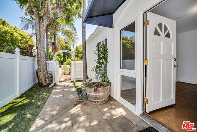 1231 17th Street, Santa Monica, CA 90404