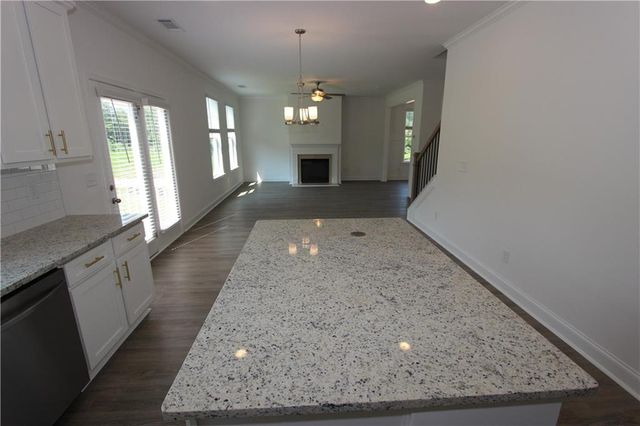 7431 Rocklin Lane, Flowery Branch, GA 30542