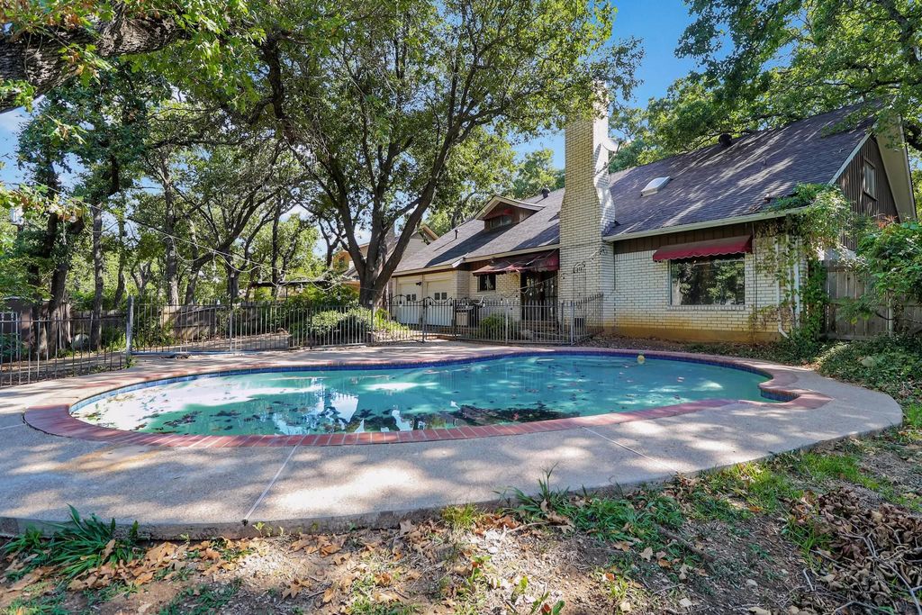 3604 Lynnwood Drive, Arlington, TX 76013