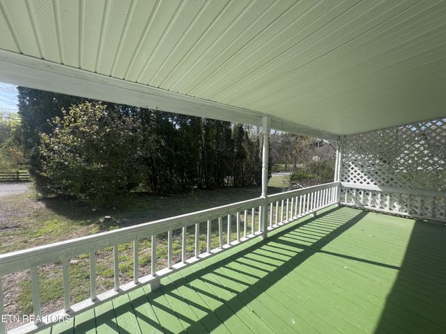 554 Mary Cromwell Rd, Jamestown, TN 38556