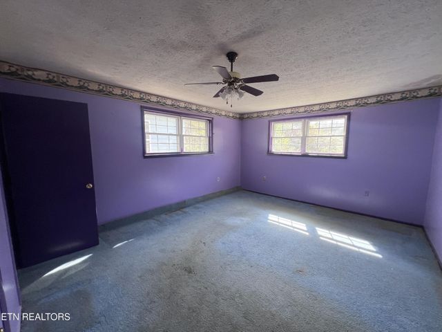554 Mary Cromwell Rd, Jamestown, TN 38556