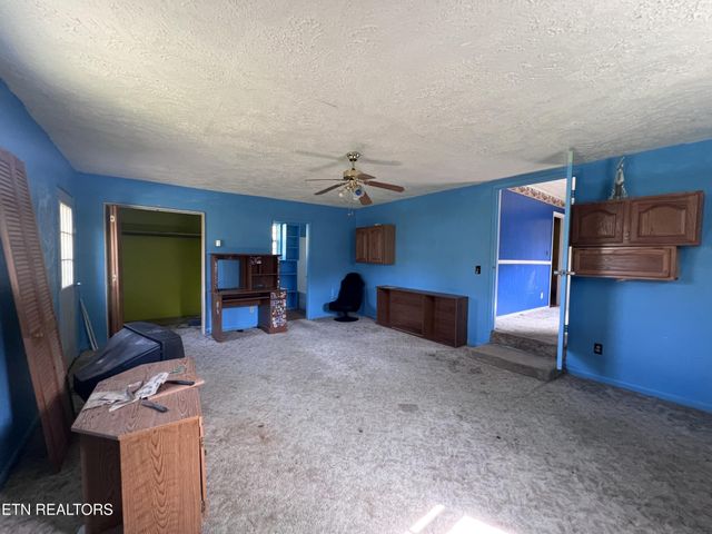 554 Mary Cromwell Rd, Jamestown, TN 38556